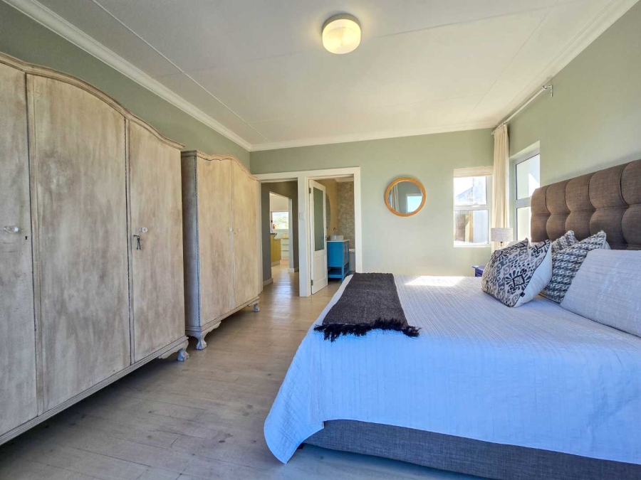 4 Bedroom Property for Sale in Stilbaai Oos Western Cape